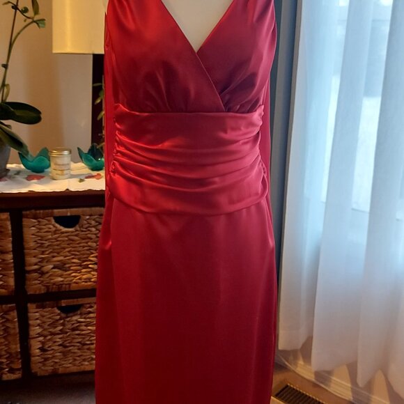 David's Bridal Dress - Wine colour - Size 10 - Picture 1 of 2